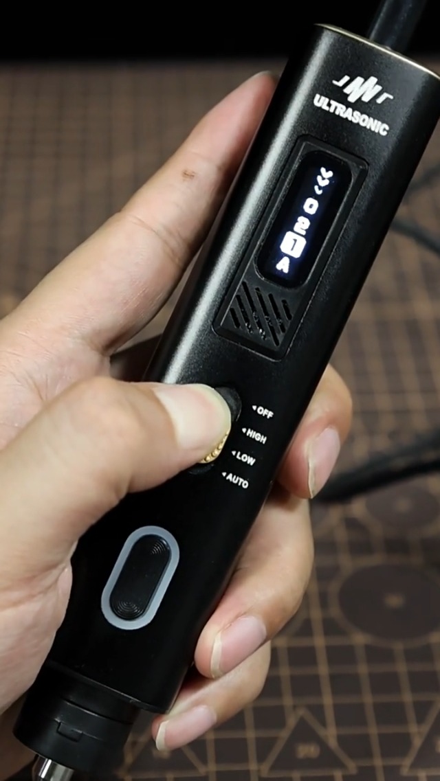 Amazon.co.jp: Cryfokt 40kHz超音波カッターナイフ 交換用刃50枚とLED
